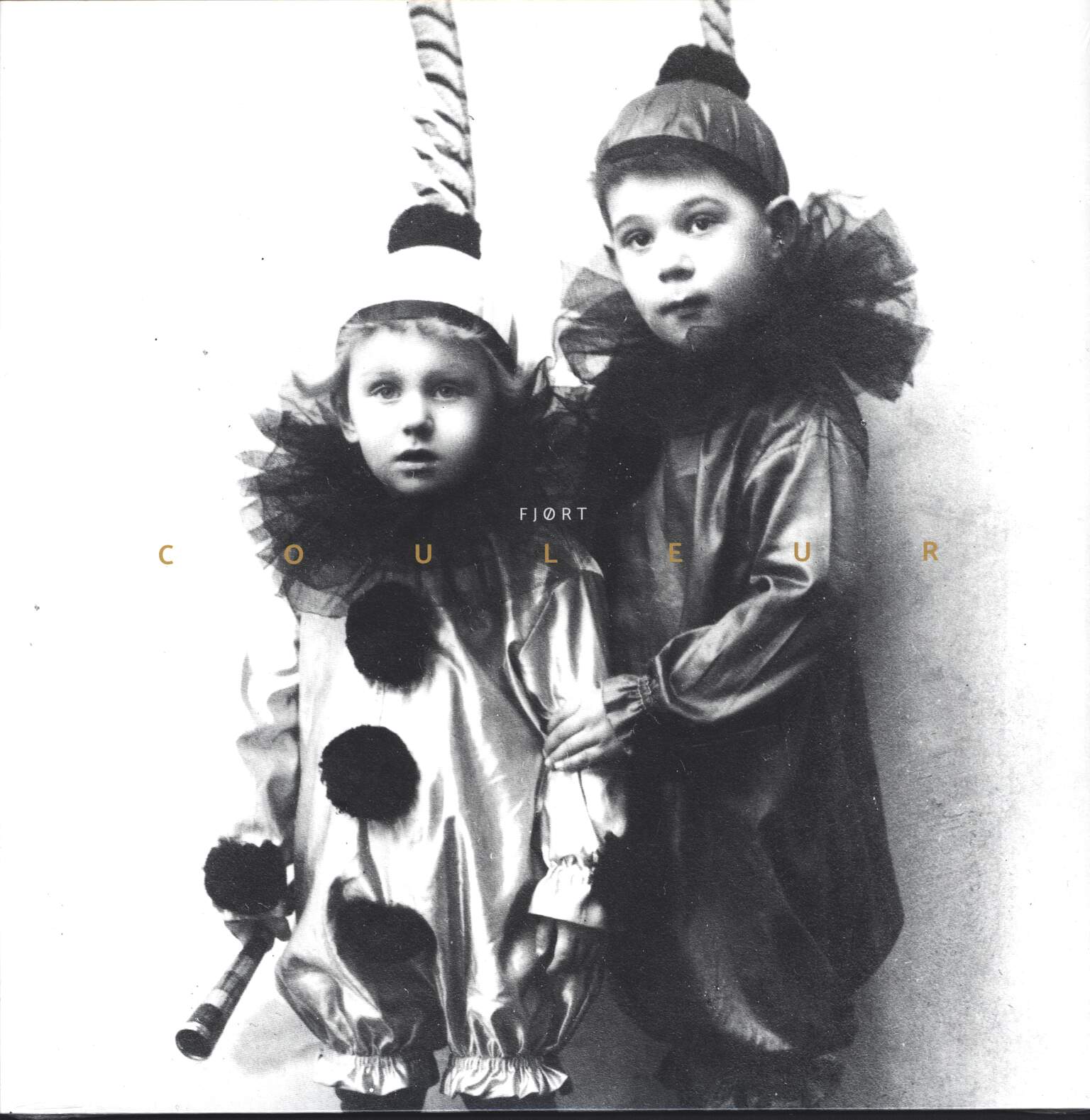 FJØRT: Couleur