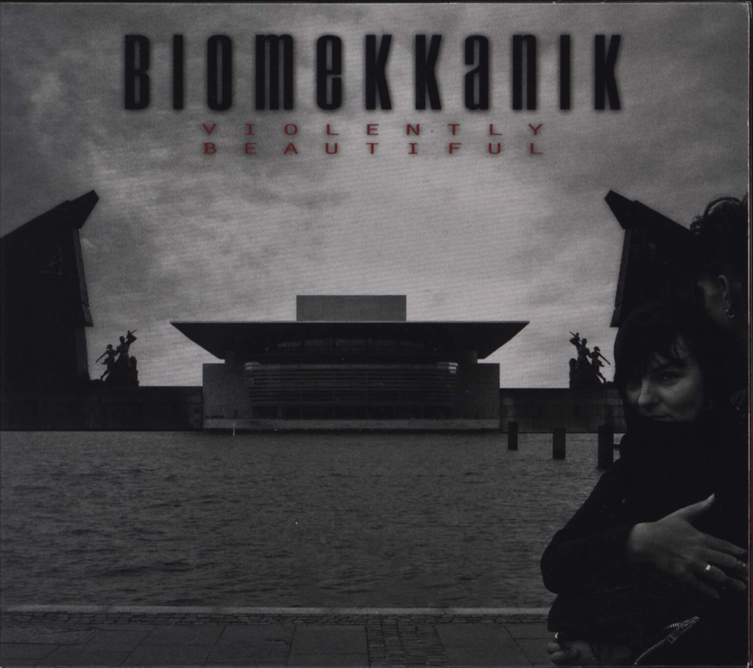 Biomekkanik: Violently Beautiful