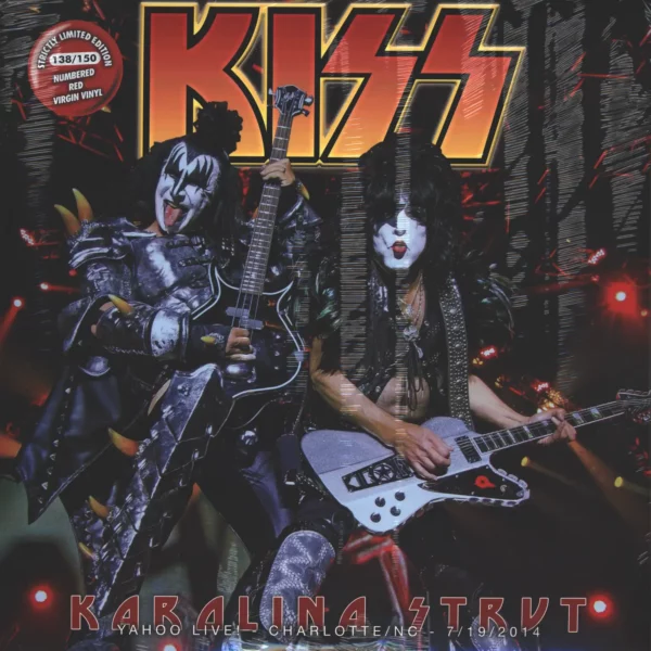 Kiss: Karolina Strut