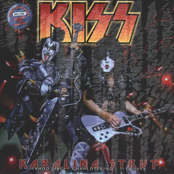 Kiss: Karolina Strut