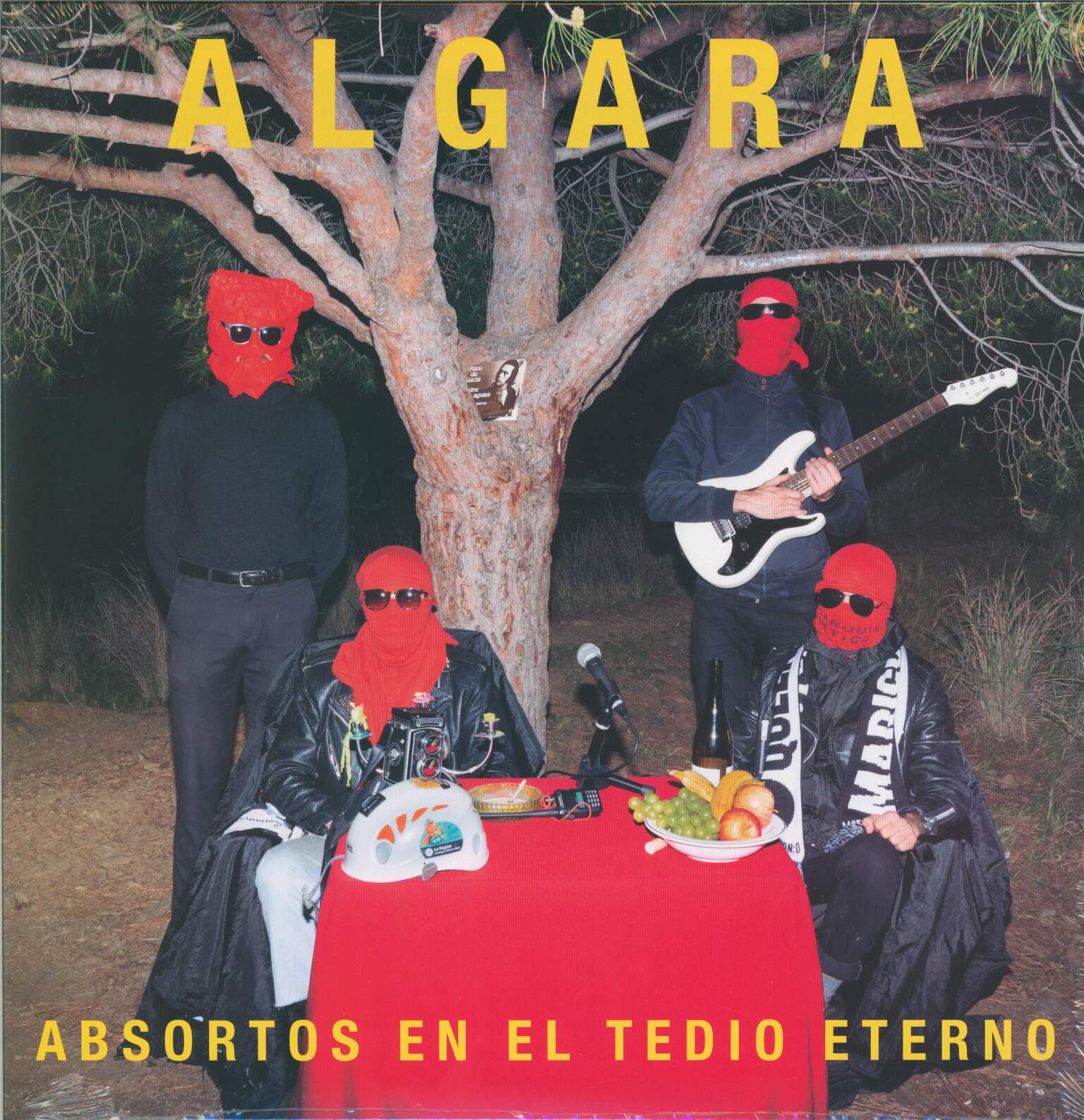 Algara: Absortos En El Tedio Eterno