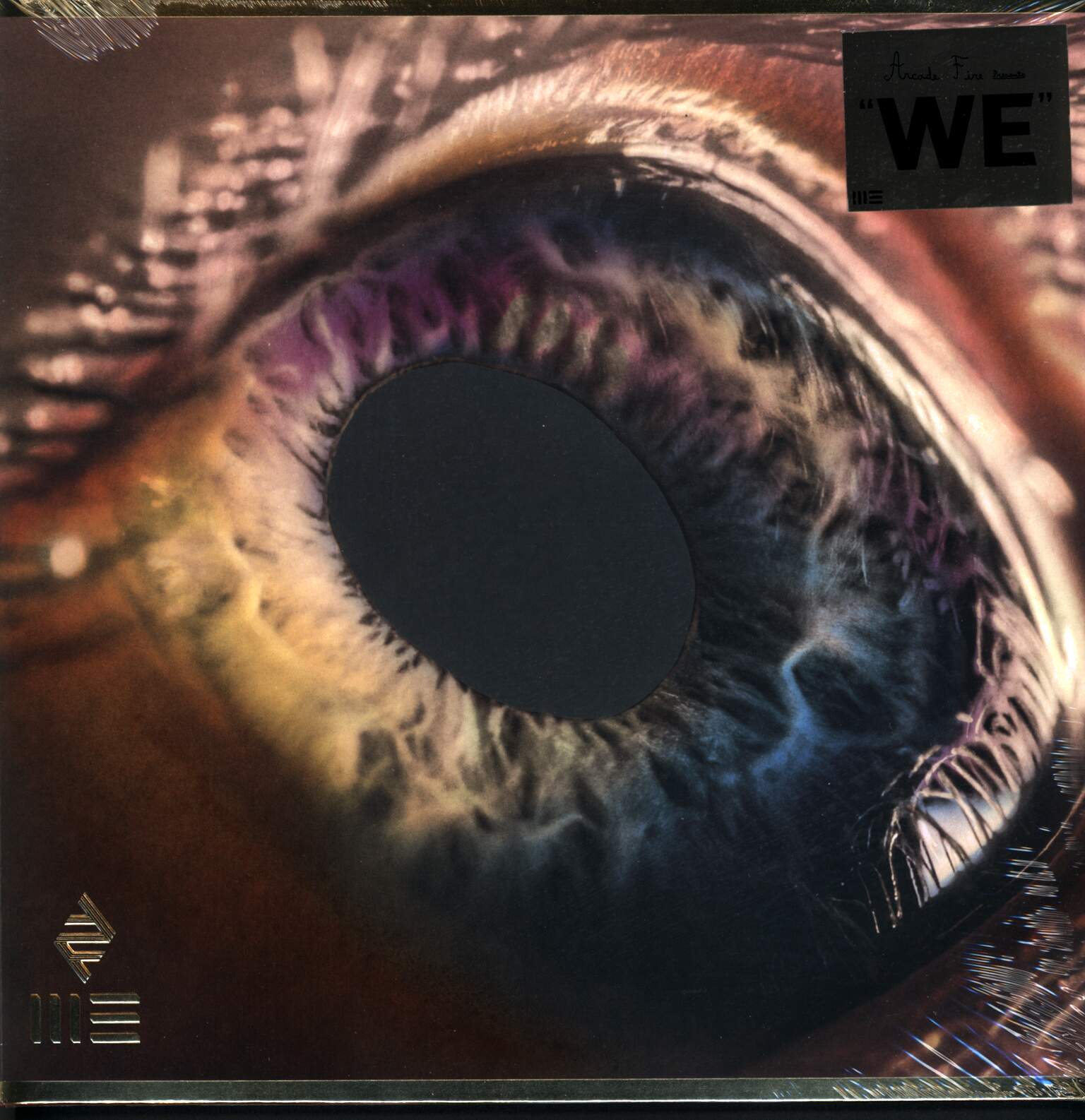 Arcade Fire: "WE"